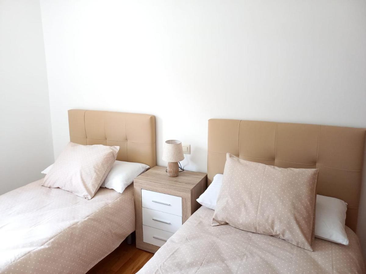 Bpirineos-parque Tilos 3 Apartamento *